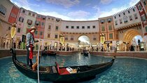 Doha Tour with Gondola Ride at Villaggio Mall