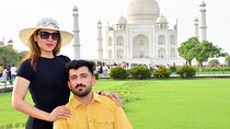 From Delhi: Same Day Taj Mahal, Agra Tour By Car with Option