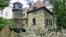 Private Tour of the Jewish Museum with Synagogues and Cemetery