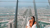 Discover Dubai Sites & the view at Palm Jumeirah on Private Tour