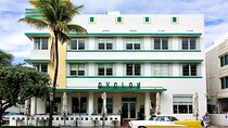 Group TOUR OF THE ART DECO SOUTH BEACH DISTRICT IN FRENCH 2H