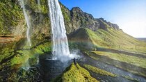 Private transfer to Seljalandsfoss and Skógafoss
