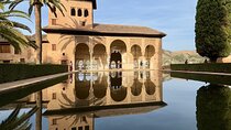 Madrid: Private Tour Discover Granada and La Alhambra
