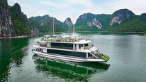Hanoi : Halong Bay Day Cruise- Buffet Lunch and Limousine Service
