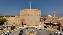 Muscat: Nizwa Market & Fort, Jabel Akhdar Full-Day Tour + Lunch 