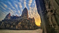 Full Day Angkor Wat Sunrise Private Tour from Siem Reap
