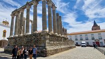 Evora and Monsaraz full day private tour from Lisbon