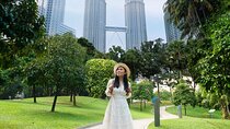 Private Kuala Lumpur Photoshoot Outside Petronas Tower