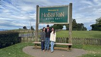 Private Transfer from Auckland to Hobbiton Movie Set