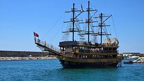 Alanya Pirate Boat Trip with Lunch & Free Soft Drinks