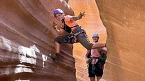 Adventurous Canyoneering Slot Canyon (Small Group)