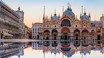 St. Mark’s Basilica Guided Tour with Venice Canals Gondola Ride
