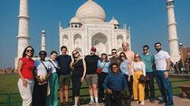 From Delhi: Sunrise Taj Mahal-Agra Fort Skip The Line Guided Tour