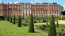 Visit Hampton Court Palace Experience with Private Chauffeur