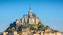 Giverny, Mont Saint-Michel & D-Day Sites-2-Day Tour from Paris