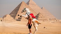 3 hrs special photoshoot & tour at pyramids of Giza and Sphinx