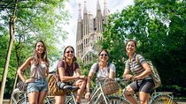 Barcelona Private Bike/eBike Tour & Sagrada Familia Tickets