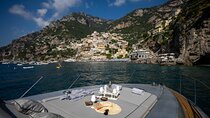 Discover the Amalfi coast between traditions, flavors and colors with a private tour