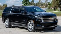 Arrival Transfer: Pearson Airport YYZ to Toronto by Luxury SUV