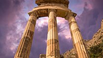 Private Luxury Tour: Delphi & Galaxidi – From Oracle to the Sea