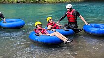 Tubing in Río Celeste: natural pools, and fresh fruit.