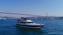 2-Hours Luxury Private Yacht Cruise on Bosphorus Istanbul 