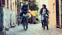  Electric Bike Tour of City Centre with Gelato Highlights of Rome