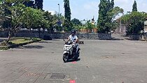 Scooter Lesson in Ubud