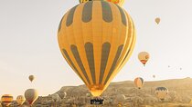 Luxury Sunrise Hot Air Balloon Flight in Luxor