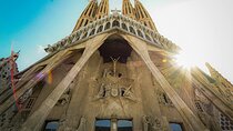 Barcelona La Sagrada Familia Guided Tour with Tickets