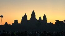 Angkor Wat Sunrise Small-Group 1-Day Tour from Siem Reap