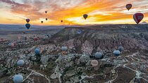 Cappadocia Balloon Ride Over Göreme Love Valley
