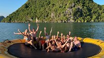 From Hanoi: Vibrant 2-Day Oasis Bay Party Cruise in Halong Bay
