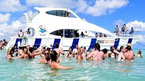 Punta Cana Booze Cruise, Snorkeling, Bar Entertainment Open Bar