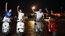 Explore Night Life in Rome with Vintage Vespa 