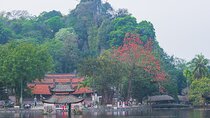 Hanoi Private Tour: Thay Pagoda & Duong Lam Ancient Village 