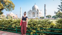 All-Inclusive Taj Mahal & Agra Fort Day Trip from Jaipur