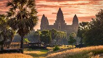 Small Group Explore Angkor Wat Sunrise Tour from Siem Reap