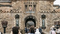 Edinburgh Castle & Old Town Guided Tour with Tickets, Map & Guide
