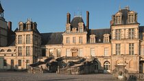Chateau de Vaux-le-Vicomte Private Tour from Paris