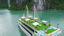 Hanoi : 5 Star Halong Bay Cruise Buffet Lunch,Limousine & Jacuzzi