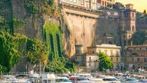 Tour Pompeii & Sorrento with lunch stop