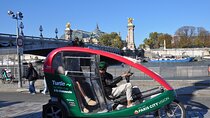 Private City-Tour by rickshaw bike in Paris : The "Napoléon"