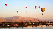 Enjoy Hot Air Balloon Ride In Luxor 
