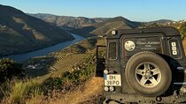 Private 4wd adventure in DE Douro: lunch, wine tasting and boat
