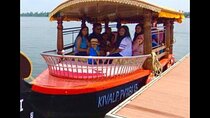 Alalppuzha Private Backwater Shikkara Boat Experience 
