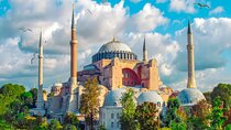 Istanbul Hagia Sophia Tour with Topkapi Palace and Harem