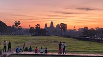Sunrise Watching Expedition at Angkor Wat from Siem Reap