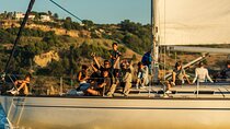 Sailboat Sunset Group Tour in Lisbon with welcome drink