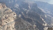 Explore Oman Grand Canyon by 4x4 Car with a Local Omani Guide-9 h